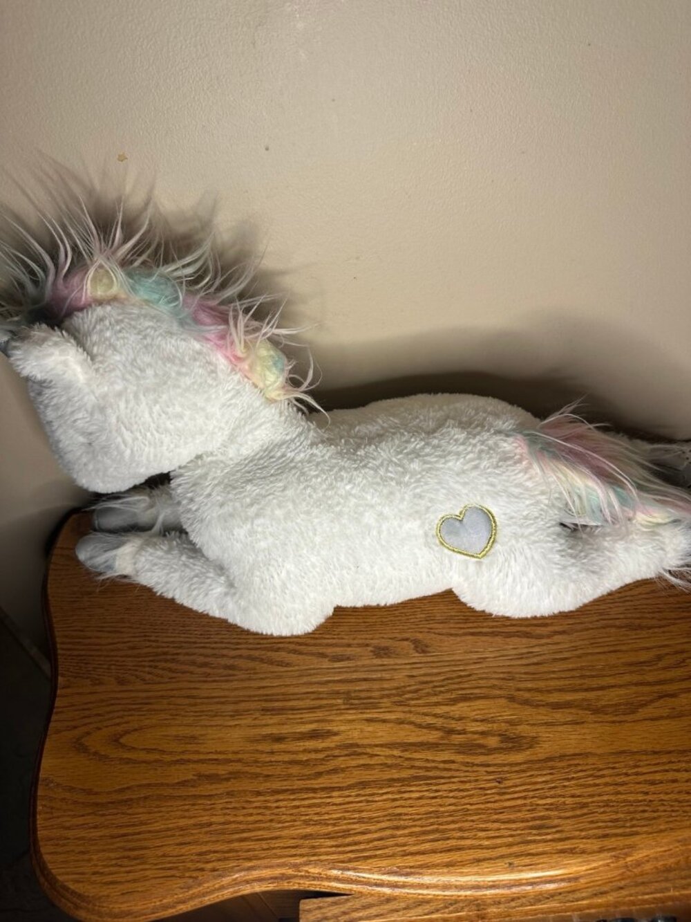 Animal Adventure 2019 Unicorn Plush 18” White Pastel Rainbow Mane Heart L73370